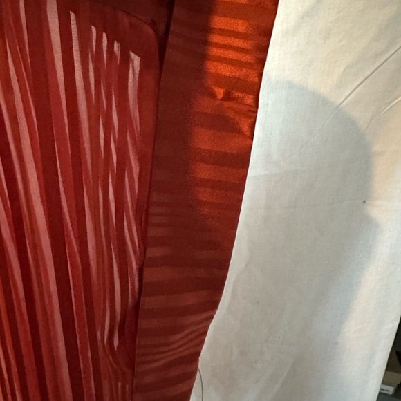 Classique Entier size xl silk sheer blouse. - Picture 4 of 7